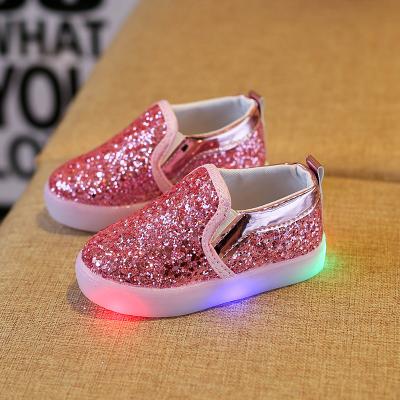 China Massage Slip on Kids Sports Shoes Babies Loafer Light Walking Style Shoes Waxing Children's Led Shoes for sale