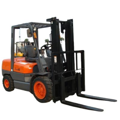 中国 Brand New Hotels Diesel Forklift Forklift With 3m Lifting Height 販売のため