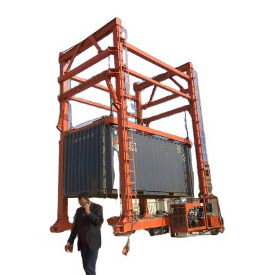 China Gantry Crane 40T Lift Capacity Seaport Shipyard Container Crane Gantry Container Crane for sale