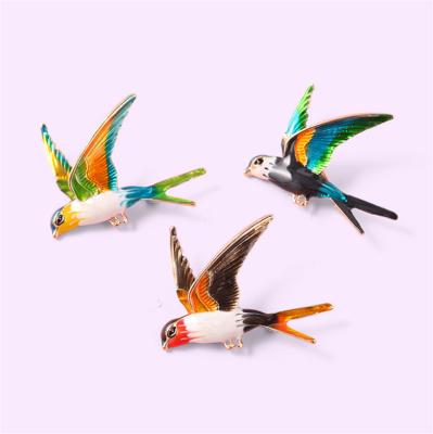 China China Wholesale Swallow Shape Clothing Accessories Metal Women Alloy Bird Enamel Lapel Pin Independent Packaging Custom for sale