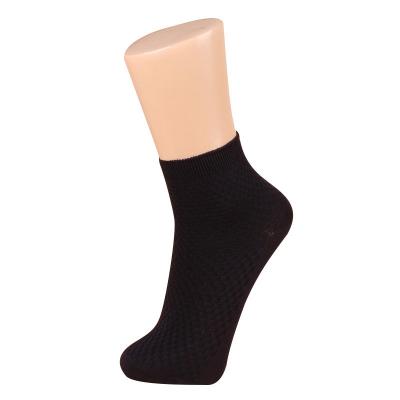 China Customized Wholesale Classic Design Young Businessman Sporty Black White Socks for sale