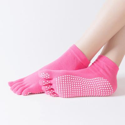 China Breathable Custom Size Latex Bottom Five Finger Ankle Yoga Socks for sale