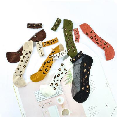 중국 Antibacterial lace personality glass thin silk sexy leopard thongs Crystal Silk socks women short boat thongs female summer 판매용