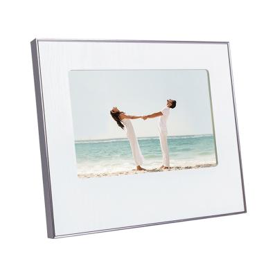 China Wall Decor Aluminum Alloy Photo Frame Customized Size Hot-selling Eco-friendly Silver/Black/Pink Color for sale