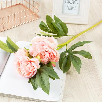 China Hot Selling Minimalist Amazon Silk Flower Bouquet Decoration Home Wedding Flowers Dried Rose Peony Artificial Flower Decorative for sale