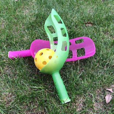 China Sports Toy Children Outdoor Sport Game Scoop and Ball Throwing Toy Toss Ball Wholesale for sale