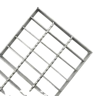 China Midcentury 2023 factory supplier webforge used painted galvanized stainless steel grating fence price for sale t8 stairs drainage channel for sale