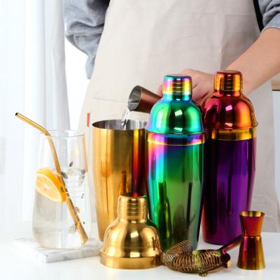 China Viable Set Luxury Cocktail Bar Bartender Stainless Steel Star Shopper Mixed Shaker Bar With Measuring Cup for sale