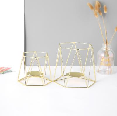 China Luxury New Arrival Metal Frame Candle Holder Insert Metal Holders Gold Candle Holder Wedding Favors for sale