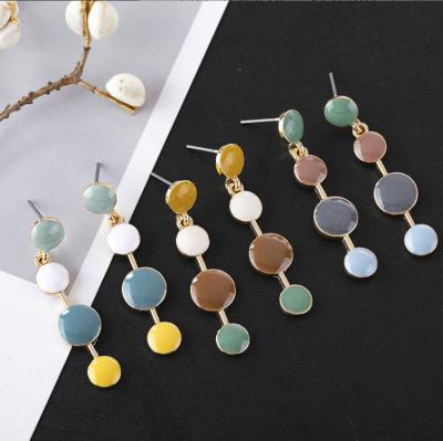 China 2022 Women's Jewelry Korean Cute Fashionable Stud Earrings Shape Long Oil Metal Drip Earrings Wholesale for sale