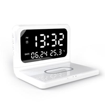 China Best Selling Custom Calendars Logo 15Watt Wireless Charger With LED Mirror Digital Alarm Clock for sale