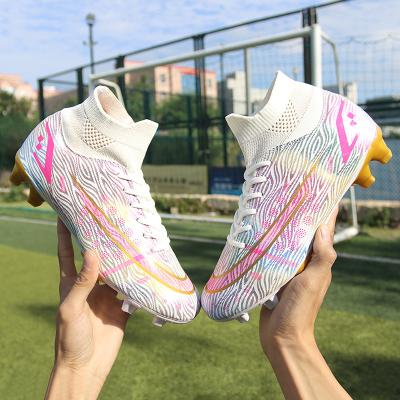 China Fashion\Comfortable\Durable Football Boots New Soccer Shoes Breathable Mens High Top Shorts Nails Broken Nail Soccer Shoes Grass Training Shoes for sale