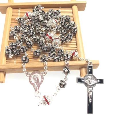 China Benedict Religious Black Catholic Cross Rosary Europe Gift Rhinestone Rosary Dangle Beads for sale