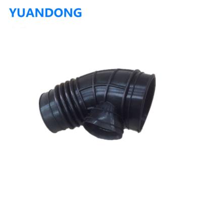 China Auto Air Filter Intake Hose Engine Air Intake Hose 13881-57b00 Hose Air Duct For Suzuki for sale