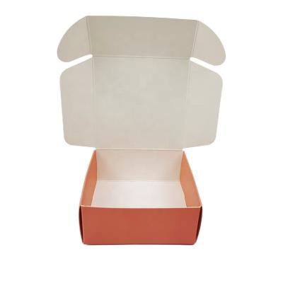 China Sustainable Corrugated Cardboard Shipping Cosmetic Gift Packaging Boxes With Foldable Flat Packing for sale