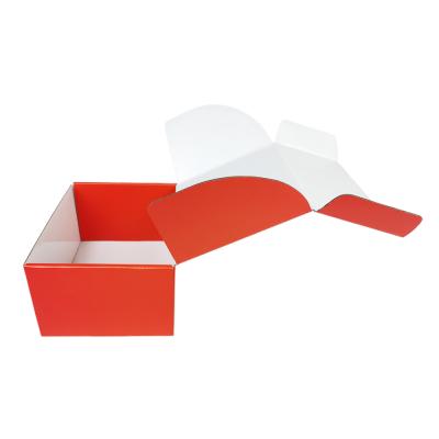 China Small recyclable red corrugated boxes for cake packaging for sale