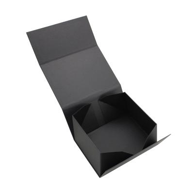 China Biodegradable Custom Paper Cardboard Box Packaging Magnetic Folding Box With Ribbon for sale