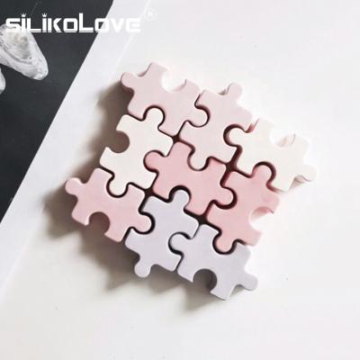 China Viable Creative 7 Holes Puzzle To Form New Food Grade Silicone Cake Mold for sale