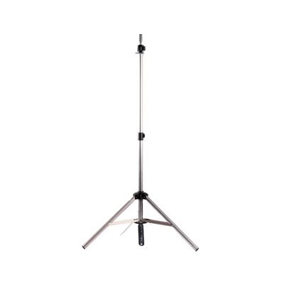 China 2020 Free adjustment and flexible use head training tripod stand for sale