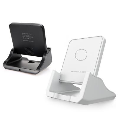 China Desktop Detachable Vertical Wireless Charger QC3.0 10W Qi Wireless Charger for sale