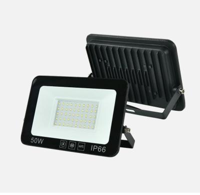 China Theme Park High Efficiency Power Saving Smd 2835 100w 200w 300w Led Flood Light for sale