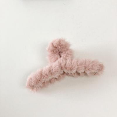 China New Hot Selling Decoration Double Plush Twist Hair Clip Claw Clip Hair Accessories for sale