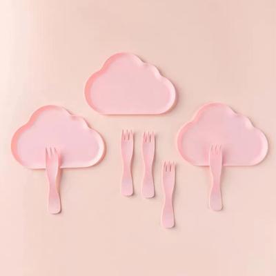 China Disposable Eco-friendly Plastic Dinner Dish Party Supplies Food Tray Printed Dish Set Party Birthday Cloud for sale