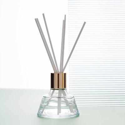 China Colorful Flame Set Reed Diffuser 100ml Luxury Empty Home Decoration White Gold Opal Glass Diffuser Bottle In Stock for sale