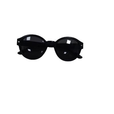 China Comfort Round Frame Sun Glass Ray Band Polarized Polycarbonate Black Sunglasses for sale