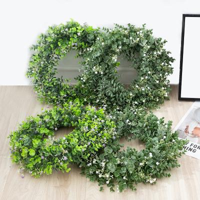 China Wholesale Fashional E151 Christmas Garlands Green Eucalyptus Indoor Leaves Home Ring Wreath For Wedding Decorative Flower Garland for sale