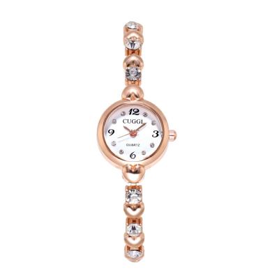 China Fashion popular luxury peach heart contract temperament color diamond quartz watch \ dress new beautiful around hand chain small dial female wristwatch for sale