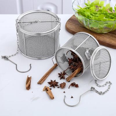 China Viable Stainless Steel Gravy Soup Taste Spice Box Magic Seasoning Basket Brine Hot Pot Slag Separating Colander Strainers Sieve for sale