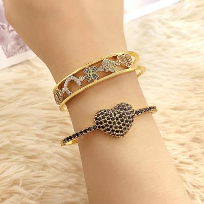 China Cute New Fashion Black Zircon Heart Bracelet Women Jewelry Gold Bracelet for sale