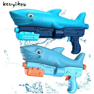 China Eco Interactive Hot Toys Products Summer Toy Kids Outdoor Beach Toys Backyard Games Shark Water Guns Toys for sale