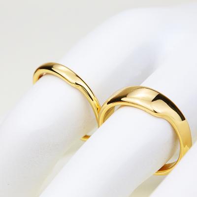 China Fashion Design Gold Plated Irregular Couple Rings Wedding Engagement Ring Polished for sale