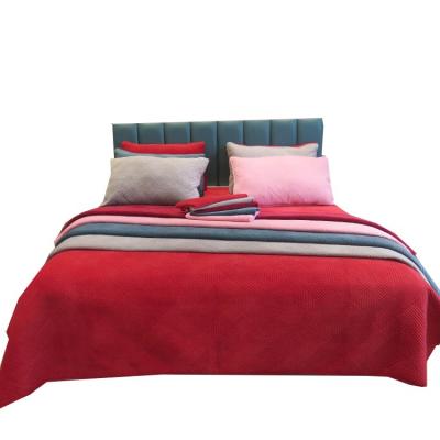 China Wholesale Disposable Natural Soft High Quality Woven Quilted Bedspread Velvet Quilted Bedspread Quilt Cover for sale