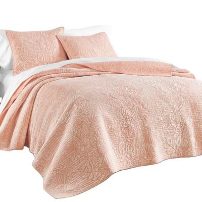 China Sustainable European Style Embroidery Super Soft Pink Floral Comforter Sets Bedding King Size Bed Cotton Oversized Comforters for sale