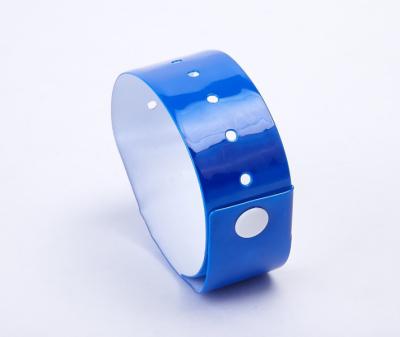 China Plastic  Custom Rfid Wristbands Durable For Hospital Management for sale