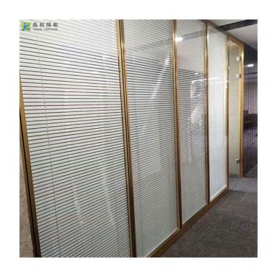 China Modern Office Walls Full Height Aluminum Tempered Glass Workstations Interior Portable Divid Room Soundproof Partition Wall With Blinds for sale