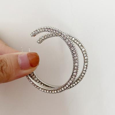 China Fashionable Full Rhinestone Lead Free Big C Shape Earring Circle Alloy Diamond Earrings for sale