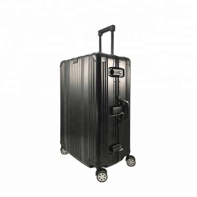 China Aluminum Accept Logo Retractable Handle Suitcase Luggage Customized For Business for sale