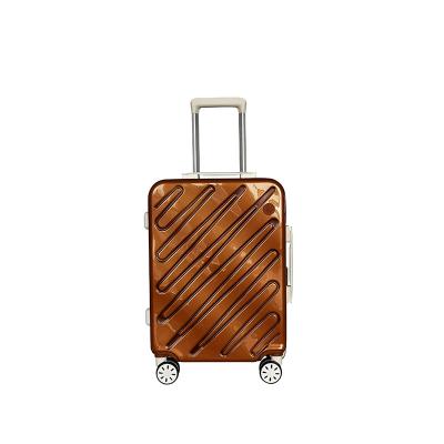 China Reasonable Price 20/24 Shell AL Frame Design Luggage Carry Hard On Suitcase for sale