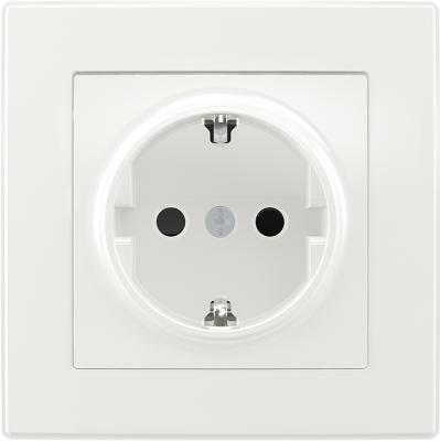 China Residential / General Purpose Protective Touch Switch Wall Outlet, 250v 16a White Electrical Wall Outlets, Waterproof Switch for sale