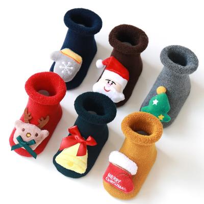 China QUICK DRY Thick Winter Solid Cartoon Knit Christmas Winter Socks Newborn Baby Stockings For Kid Children for sale