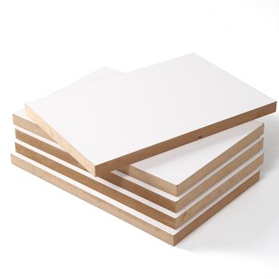 China Moisture Proof 12mm 4mm White MDF Hdf Board Malaysia Fiberboard for sale