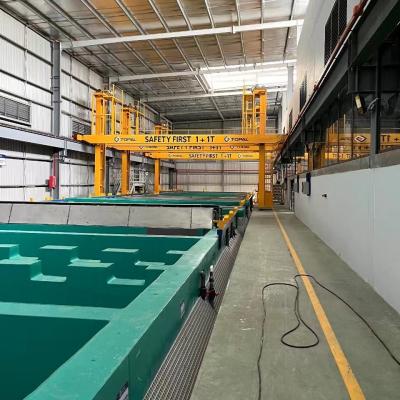 China Línea de producción de anodizado de 300T para perfiles de aluminio con alimentación de CA en venta