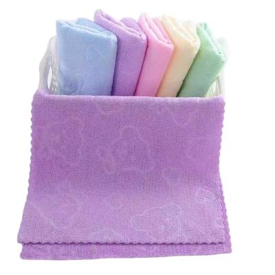 China Viable High Quality Colorful Laser Cut Microfiber Fleece Velvet Dish Cloth 100% Polyester Coral Towel For Kitchen for sale