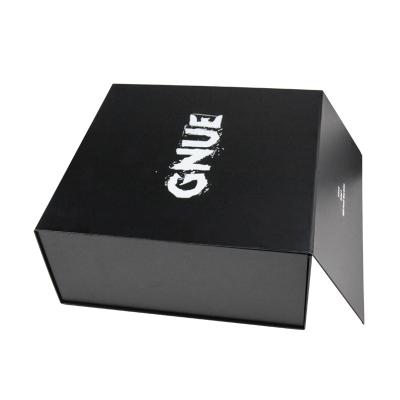 China Wholesales Custom Recyclable White Black White Apparel Magnetic Gift Box Packaging Luxury Paper Box With Magnetic For Shoes for sale