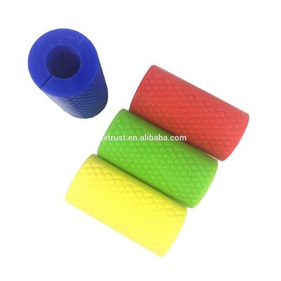 China Universal Non-slip Silicone Weightlifting Barbell Grips, Dumbbell Grips for sale