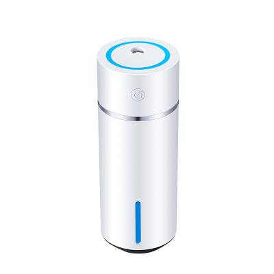 China Portable Car Desktop Purifier Ultrasonic Cool Mist 240ml USB Car Air Humidifier for sale